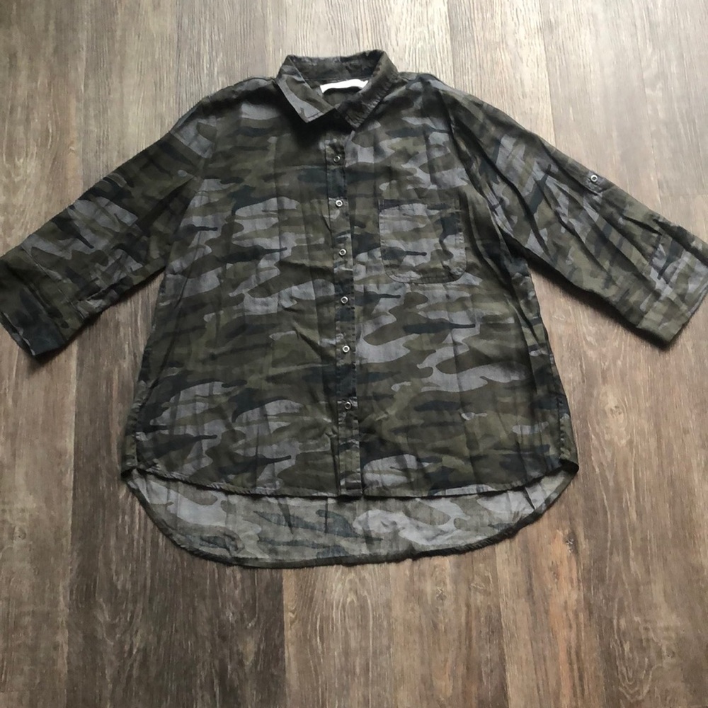 Standard Grace Camouflage Button Up Blouse Sz L
